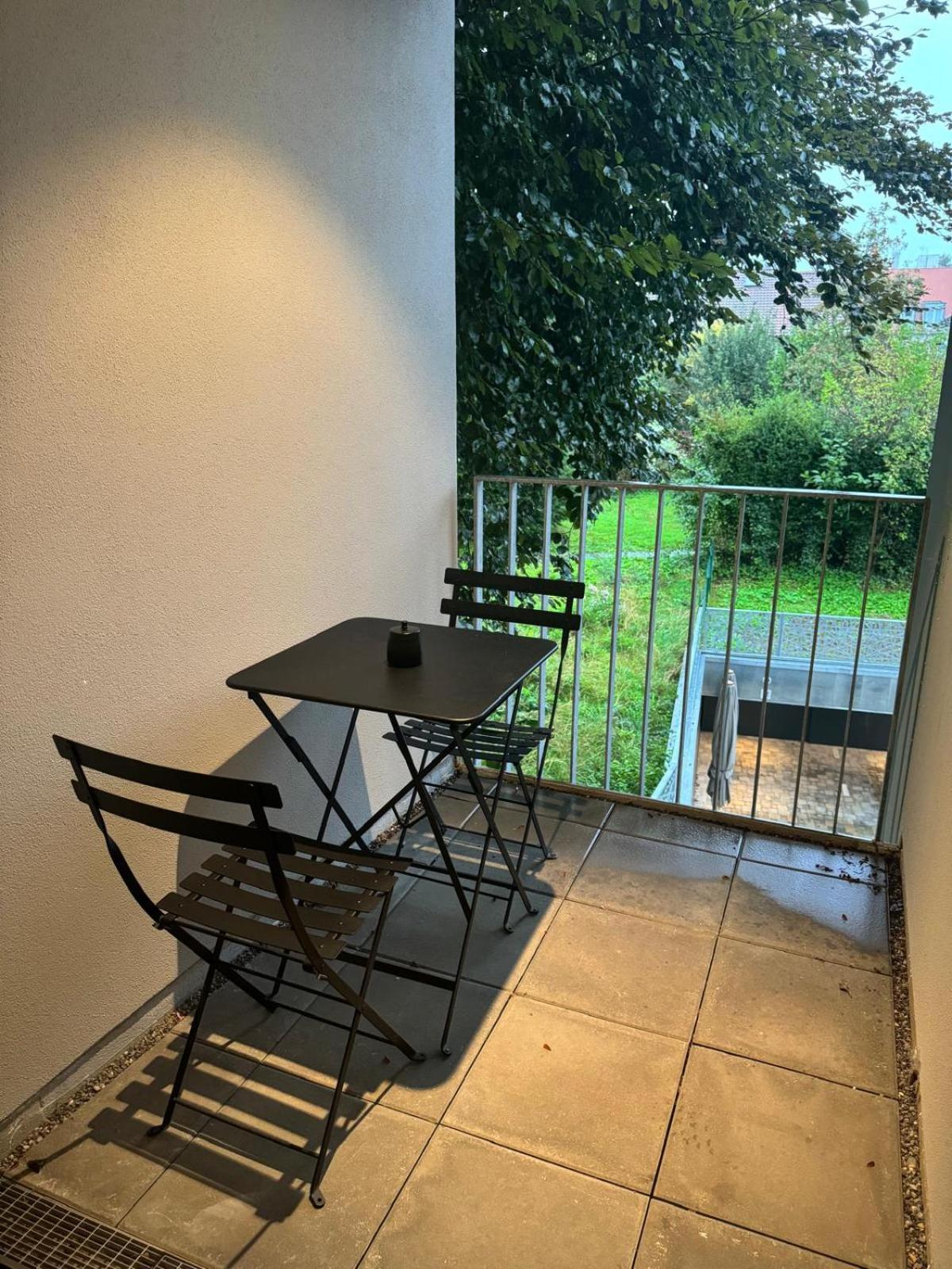 Hotel Nice Laupheim Bagian luar foto